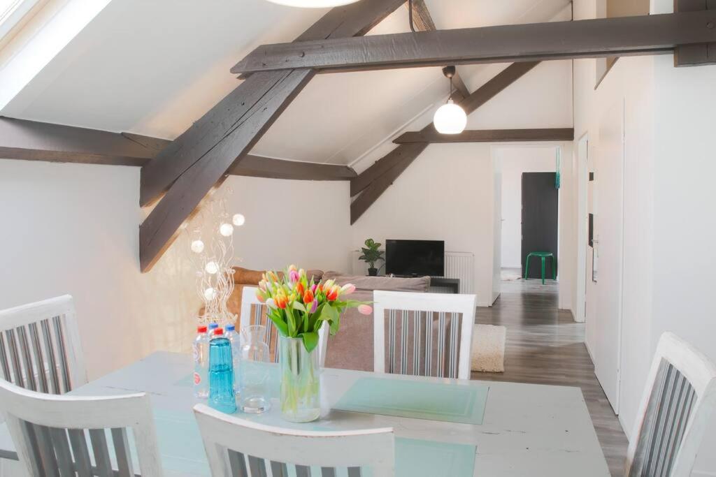 Uroczy Apartament I Bezplatny Parking Na Miejscu แคร์คาเดอ ภายนอก รูปภาพ